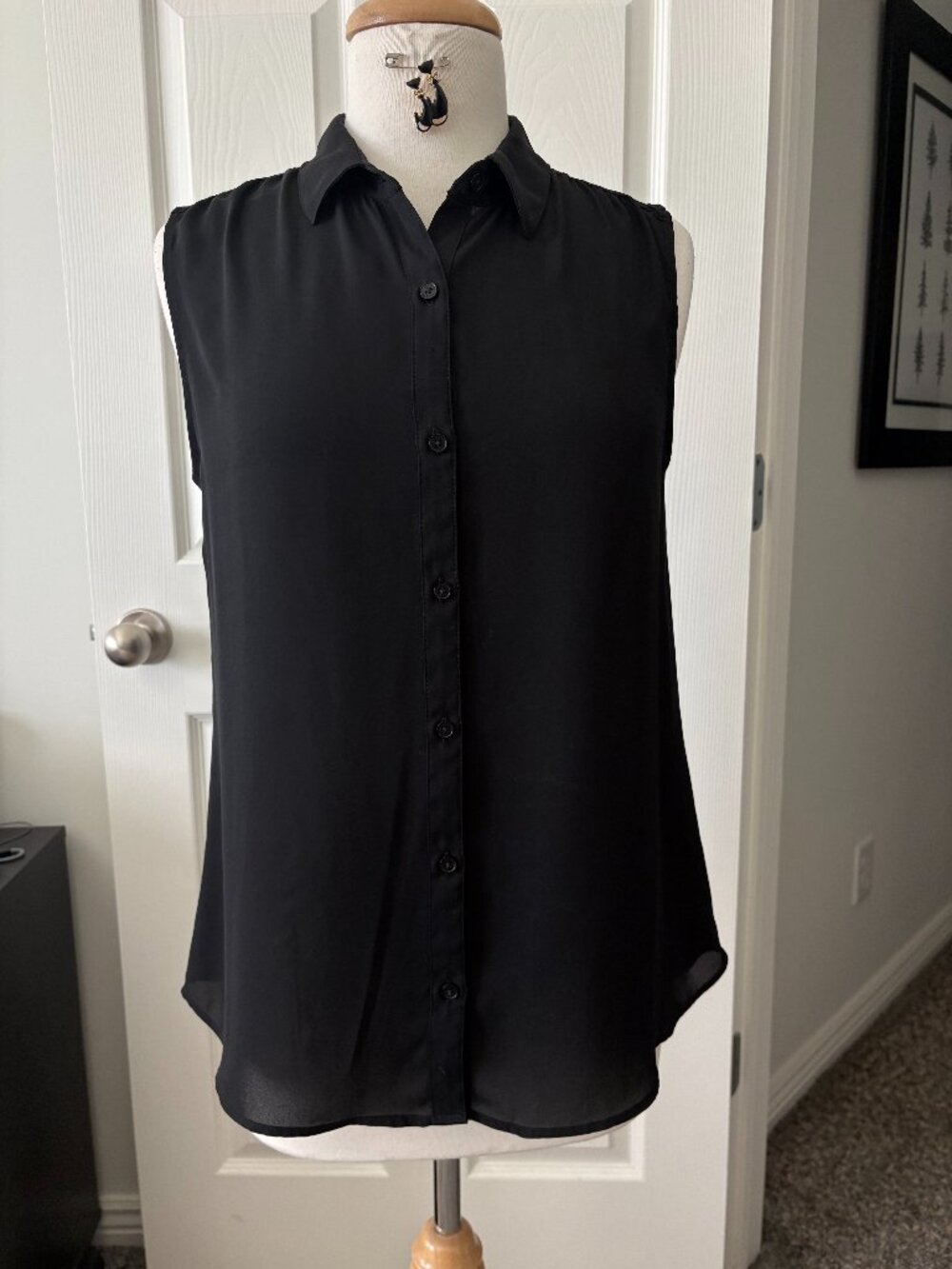 Sleeveless Black Top Size M Express